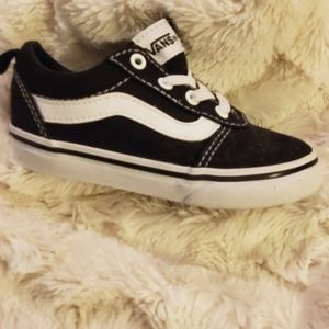 1 Van Shoe